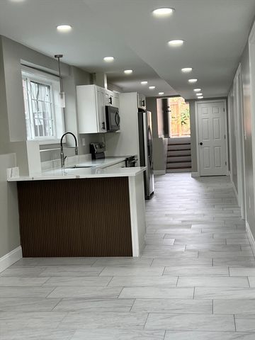 561 Potters Ave, Providence, RI 02907