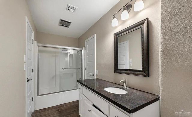 716 E Palm Valley E Drive, Harlingen, TX 78552