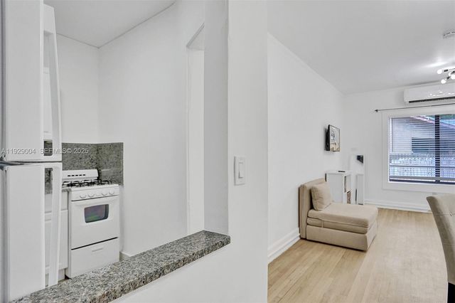 1656 Polk St 6, Hollywood, FL 33020