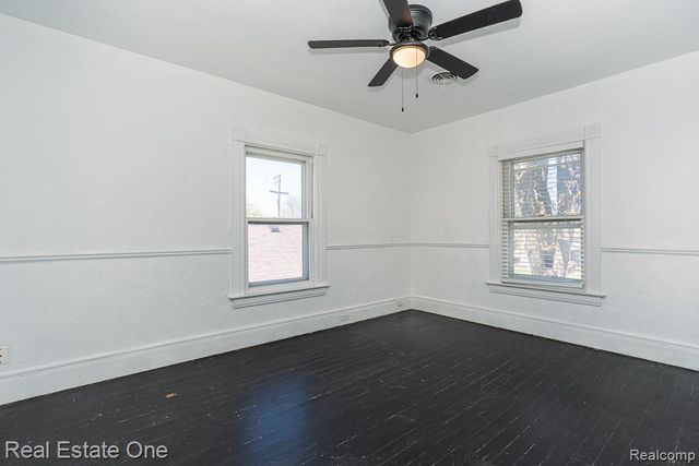 40 Moser Place, Mount Clemens, MI 48043