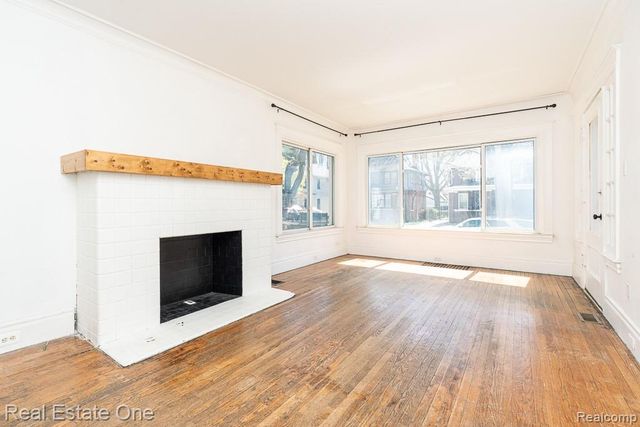 40 Moser Place, Mount Clemens, MI 48043