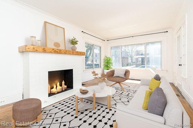 40 Moser Place, Mount Clemens, MI 48043