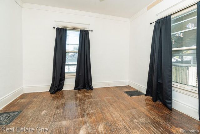 40 Moser Place, Mount Clemens, MI 48043