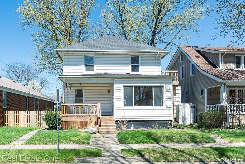 40 Moser Place, Mount Clemens, MI 48043