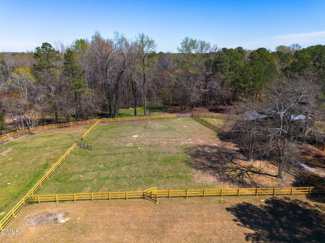 1609 Holland Road, Fuquay Varina, NC 27526