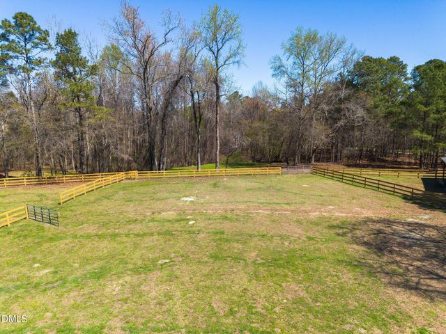 1609 Holland Road, Fuquay Varina, NC 27526