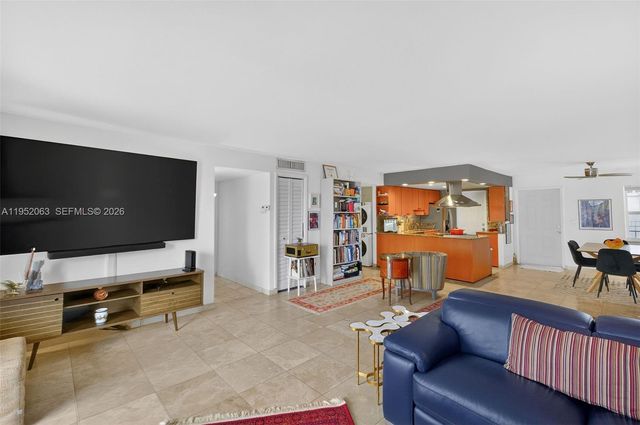 801 Meridian Ave PHB, Miami Beach, FL 33139