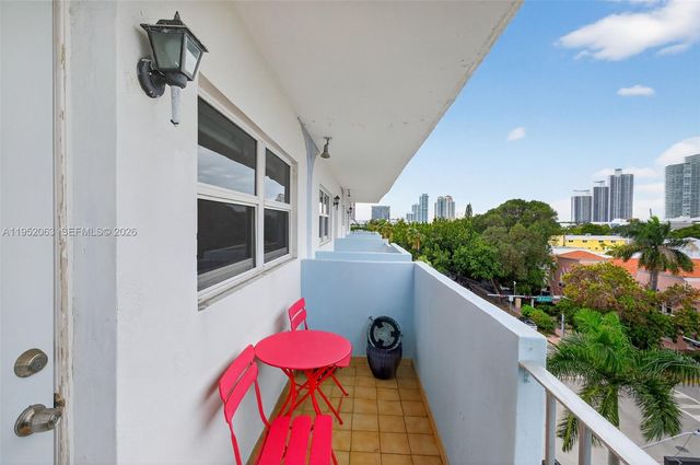801 Meridian Ave PHB, Miami Beach, FL 33139