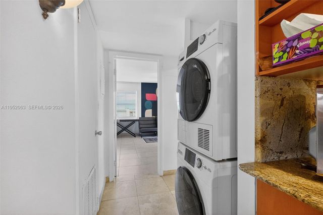 801 Meridian Ave PHB, Miami Beach, FL 33139