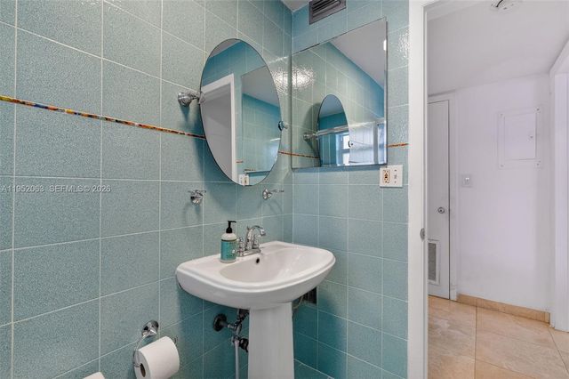 801 Meridian Ave PHB, Miami Beach, FL 33139