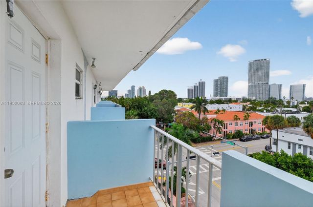 801 Meridian Ave PHB, Miami Beach, FL 33139