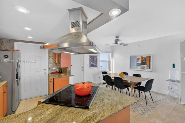 801 Meridian Ave PHB, Miami Beach, FL 33139