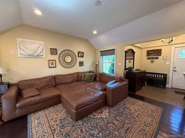 33 Foley Road, Warwick, NY 10990