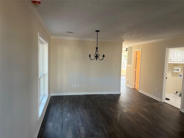 8023 Carmel Circle, Houston, TX 77095