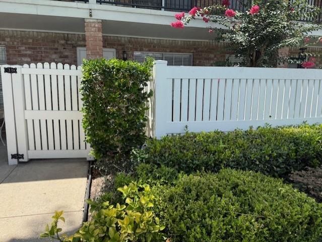 14333 Memorial Drive 36, Houston, TX 77079