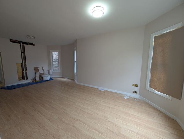 654 E 92nd Place, Chicago, IL 60619