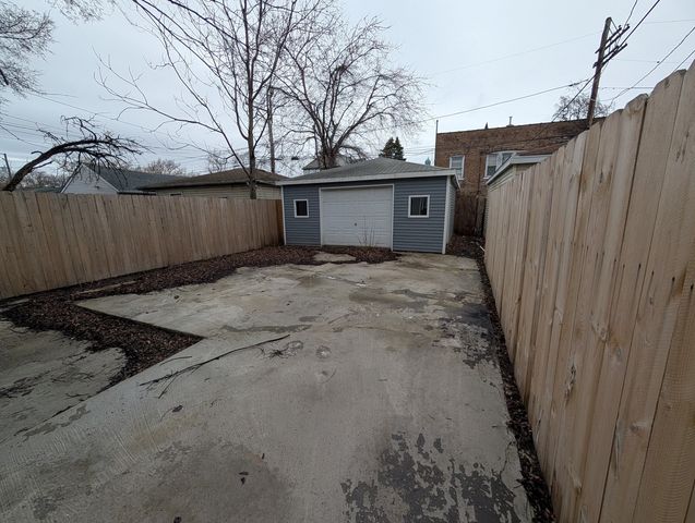 654 E 92nd Place, Chicago, IL 60619