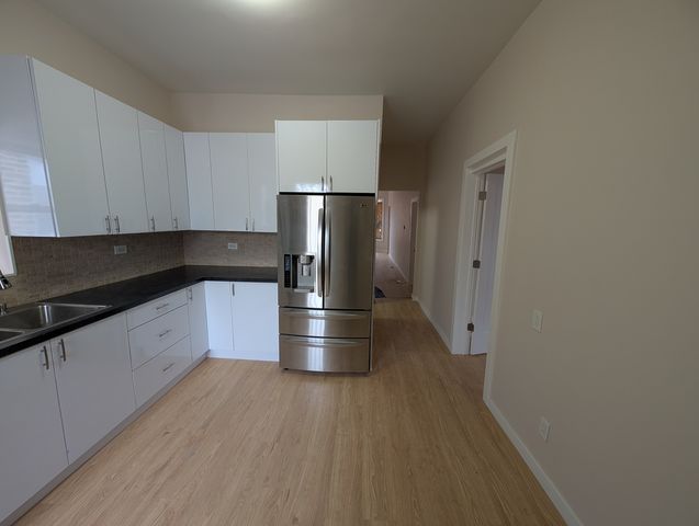 654 E 92nd Place, Chicago, IL 60619