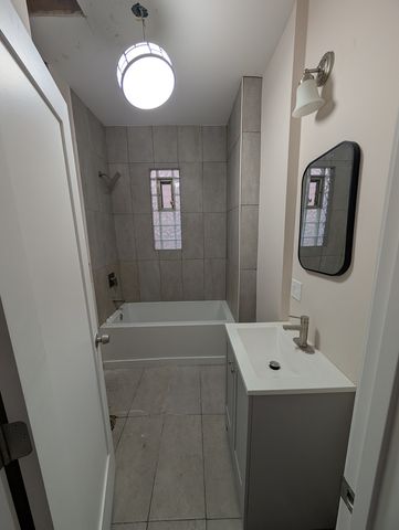 654 E 92nd Place, Chicago, IL 60619