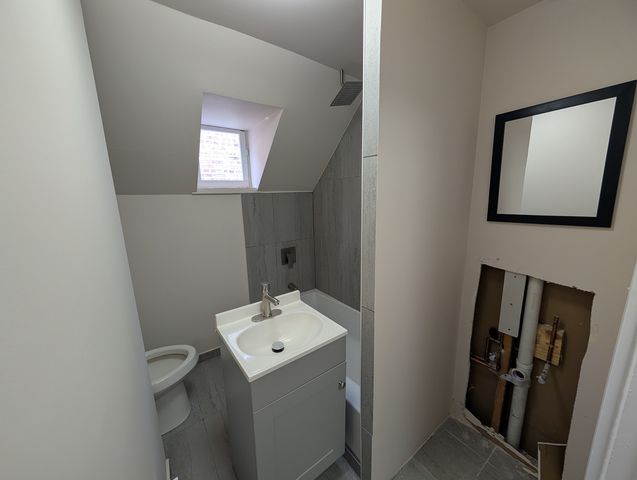 654 E 92nd Place, Chicago, IL 60619