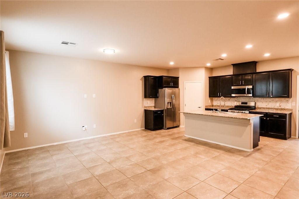 7230 Halo Falls Street, North Las Vegas, NV 89084 — photo 4