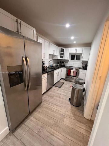 3675 SW 26th St, Miami, FL 33133