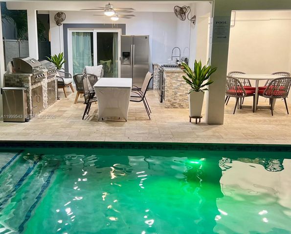 3675 SW 26th St, Miami, FL 33133