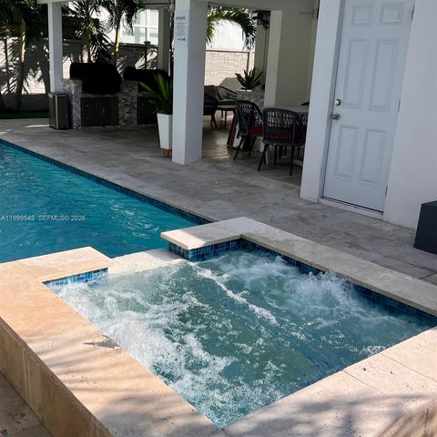 3675 SW 26th St, Miami, FL 33133