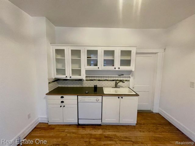 2600 Zinow Street, Hamtramck, MI 48212