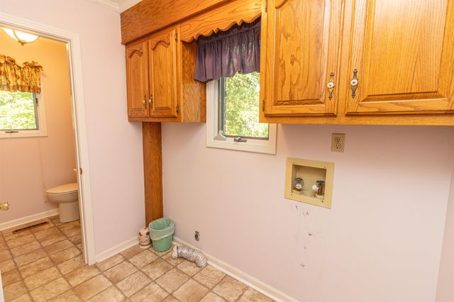 651 PINE ST, Adamsville, TN 38310