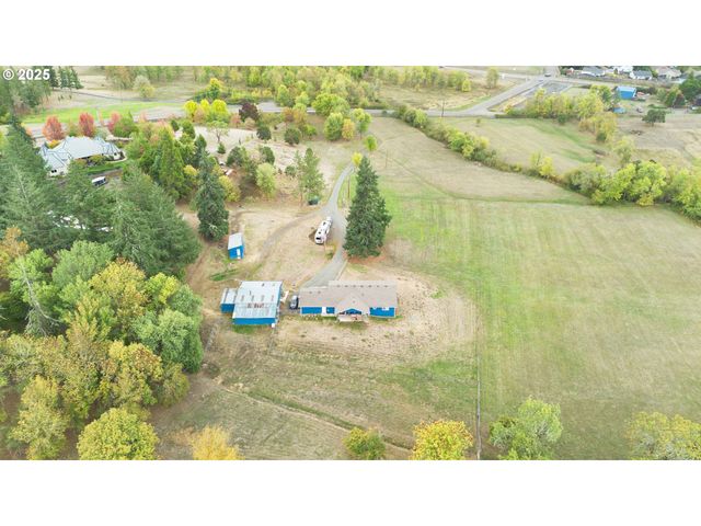 178 DOVETAIL Ln, Sutherlin, OR 97479