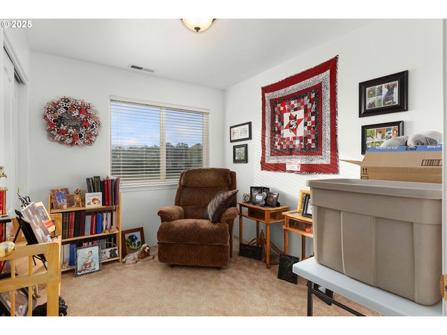 178 DOVETAIL Ln, Sutherlin, OR 97479