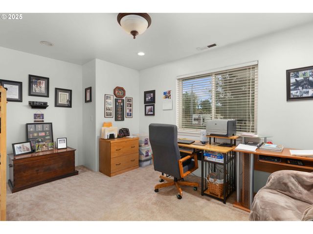 178 DOVETAIL Ln, Sutherlin, OR 97479