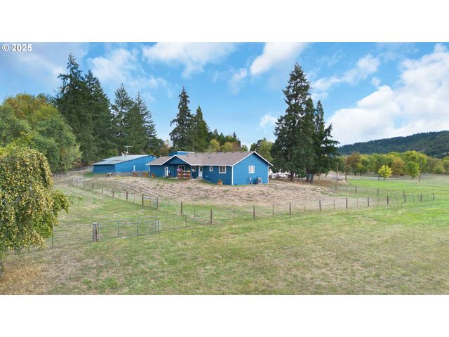 178 DOVETAIL Ln, Sutherlin, OR 97479