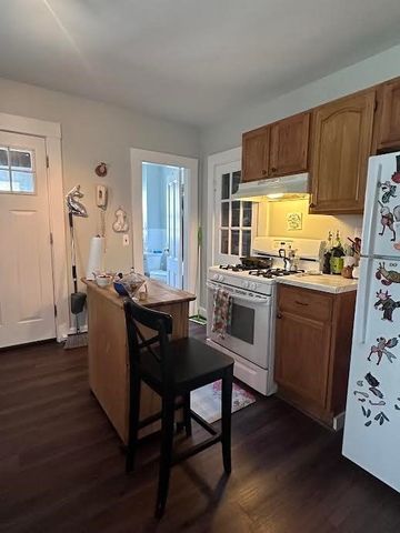 29 Mckenn St. 1B, Waltham, MA 02453