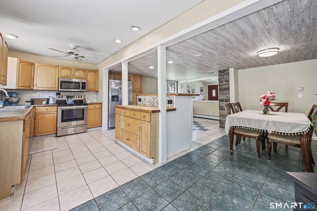 12 Knapp Drive, Prospect, CT 06712