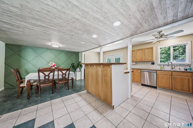 12 Knapp Drive, Prospect, CT 06712