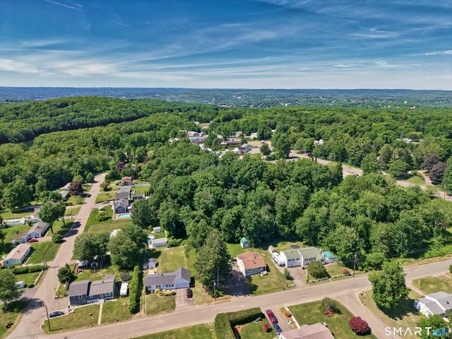 12 Knapp Drive, Prospect, CT 06712