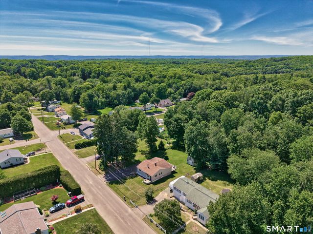 12 Knapp Drive, Prospect, CT 06712