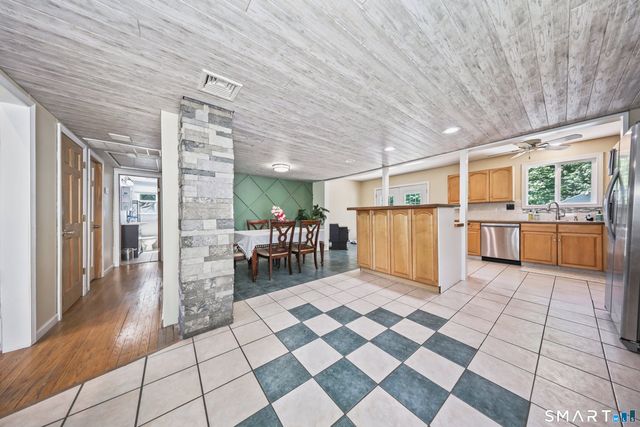 12 Knapp Drive, Prospect, CT 06712
