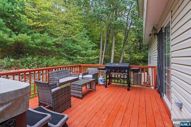22 Cherbourg Drive, West Milford, NJ 07480