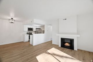 1270 E SHADOW RIDGE DR #9L, Midvale, UT 84047