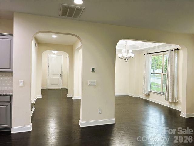 9015 Manor Oak Court, Charlotte, NC 28277
