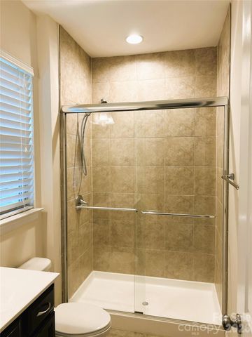 9015 Manor Oak Court, Charlotte, NC 28277