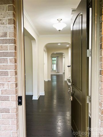 9015 Manor Oak Court, Charlotte, NC 28277
