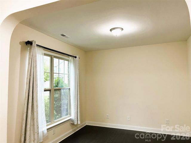 9015 Manor Oak Court, Charlotte, NC 28277