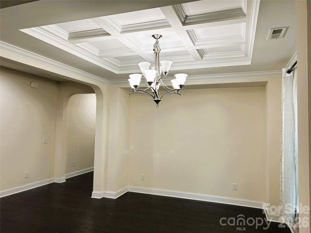 9015 Manor Oak Court, Charlotte, NC 28277