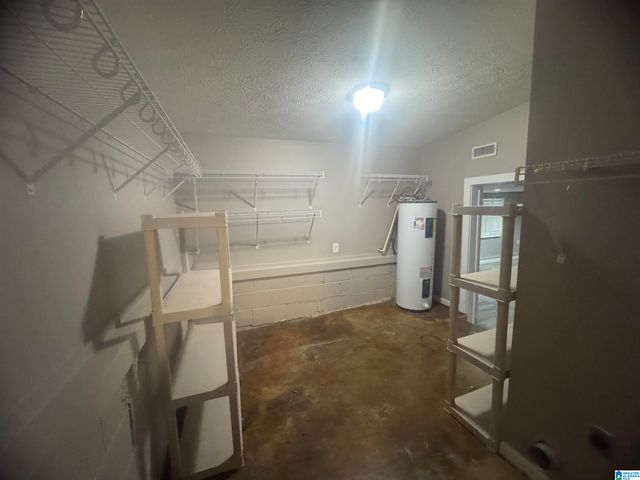 707 E 9TH STREET, Anniston, AL 36207