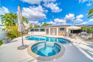 10520 SW 46th Ter, Miami, FL 33165