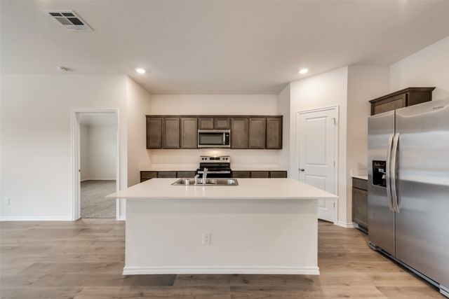 1131 Elijah Way, Dallas, TX 75253